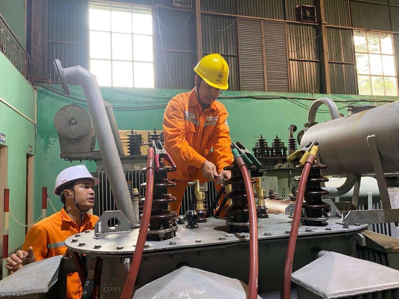  Xí nghiệp Dịch vụ Điện lực Bắc Ninh tổ chức đào tạo nội bộ định kỳ